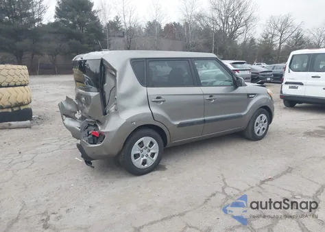2013 Kia Soul z USA, uszkodzony, nr VIN KNDJT2A55D7626495